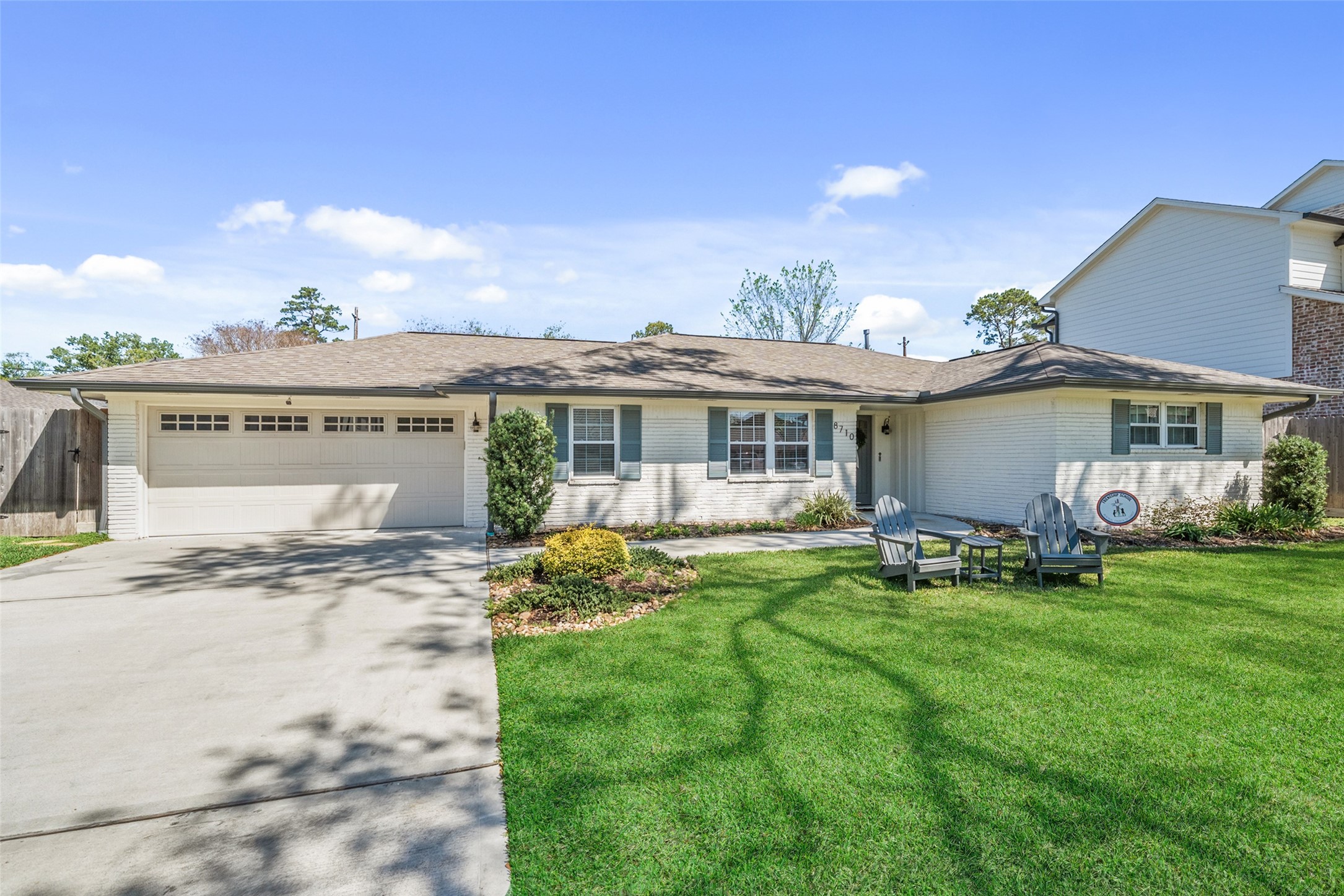 8710 Burkhart Road Houston, TX 77055 - Photo 5 of 47