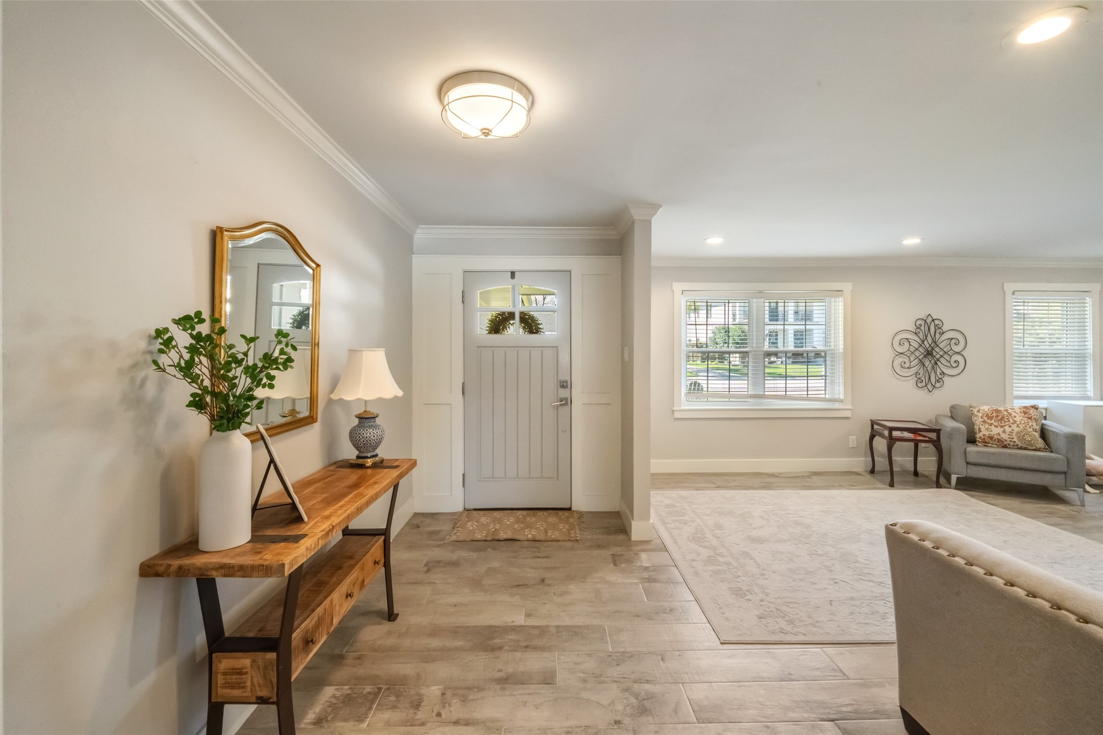 8710 Burkhart Road Houston, TX 77055 - Photo 7 of 47