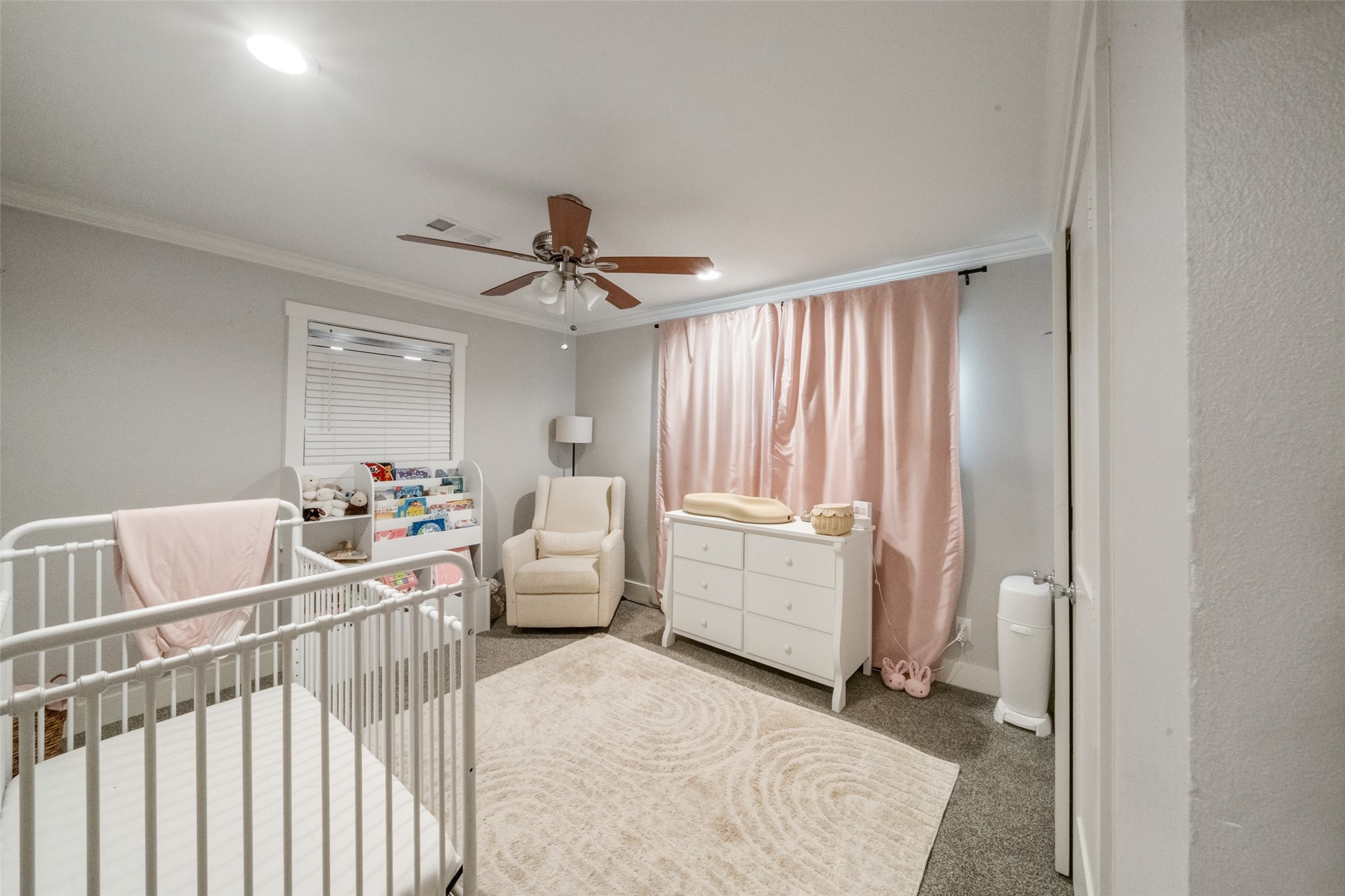 8710 Burkhart Road Houston, TX 77055 - Photo 10 of 47