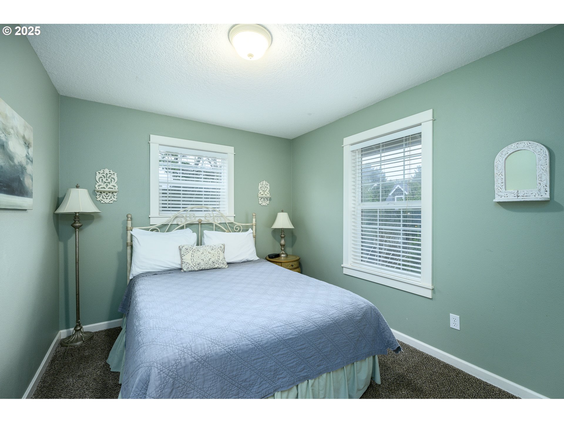 265 Bunchberry Way Depoe Bay, OR 97341 - Photo 22 of 34 Bedroom