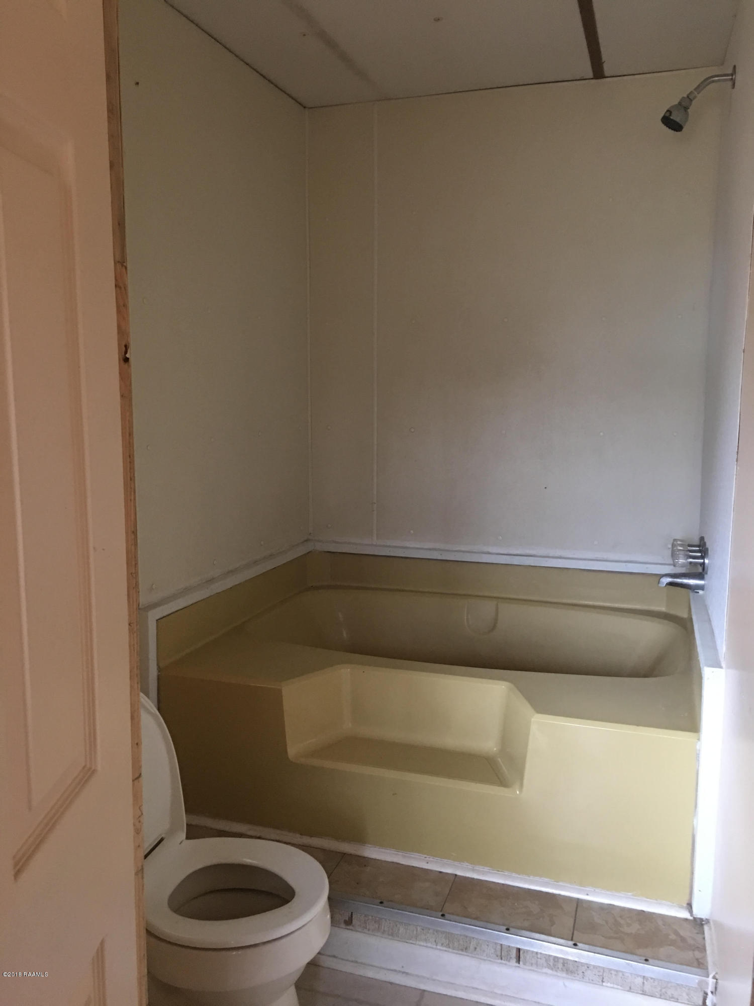 403 Louveteau Road, Unit B Carencro, LA 70520 - Photo 12 of 18 unnamed (13)
