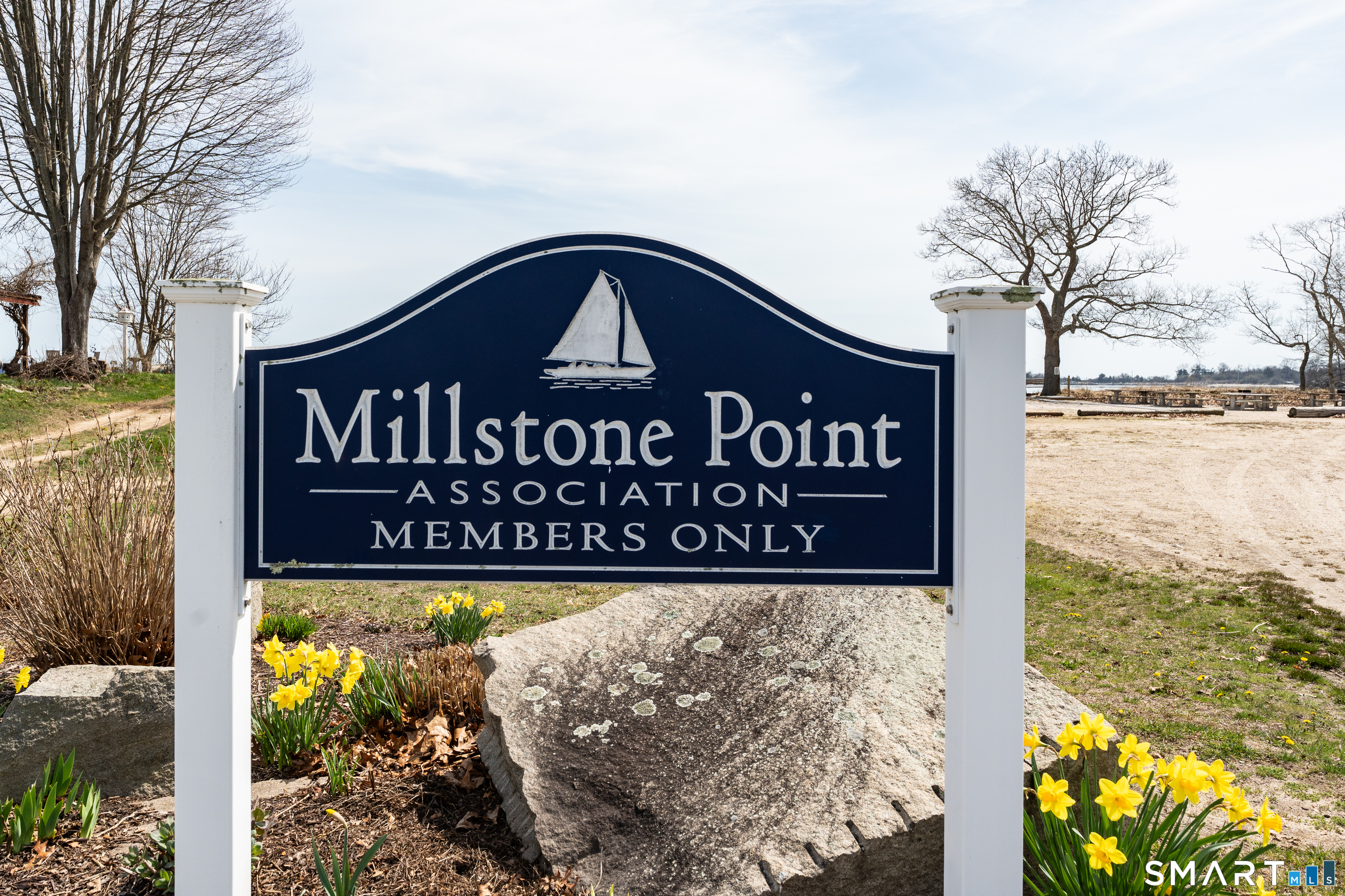 282 Millstone Rd No 1 Waterford, CT 06385 - Photo 6 of 40