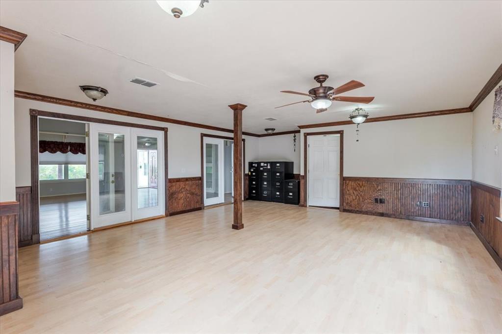 2400 Carter Road Springtown, TX 76082 - Photo 15 of 36