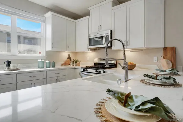 $649,000 | 113 Firefly Lane, Napa, CA 94558