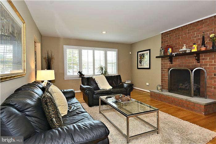 12551 Heurich Road Silver Spring, MD 20902 - Photo 11 of 30 Family Room