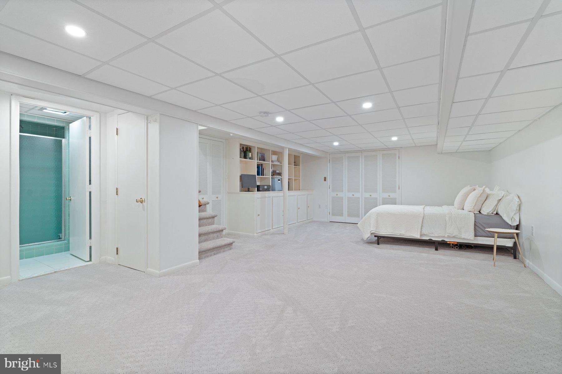 7113 Bristol Road Baltimore, MD 21212 - Photo 25 of 31 a view of a livingroom with furniture and a refrigerator