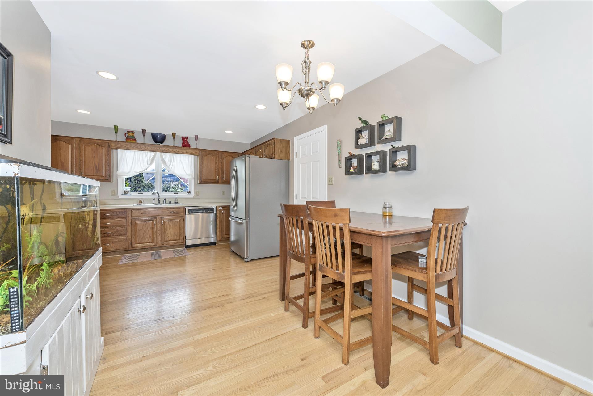 6589 Hemlock Point Road New Market, MD 21774 - Photo 12 of 30 Eat in kitchen