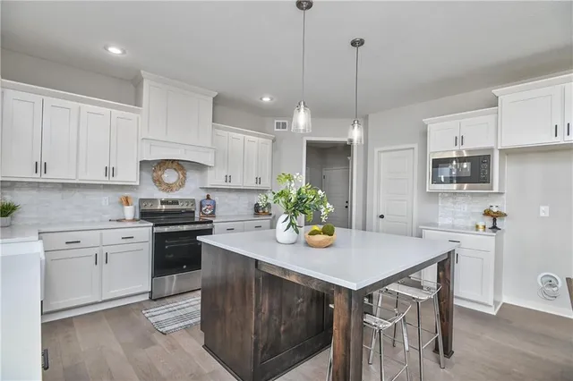 $634,950 | 2758 West Park Street, Olathe, KS 66061