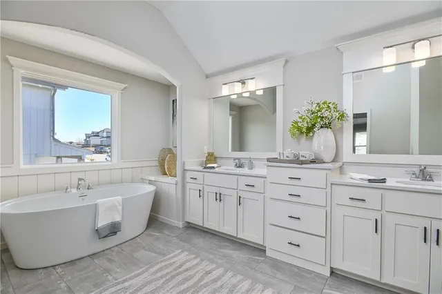 $634,950 | 2758 West Park Street, Olathe, KS 66061