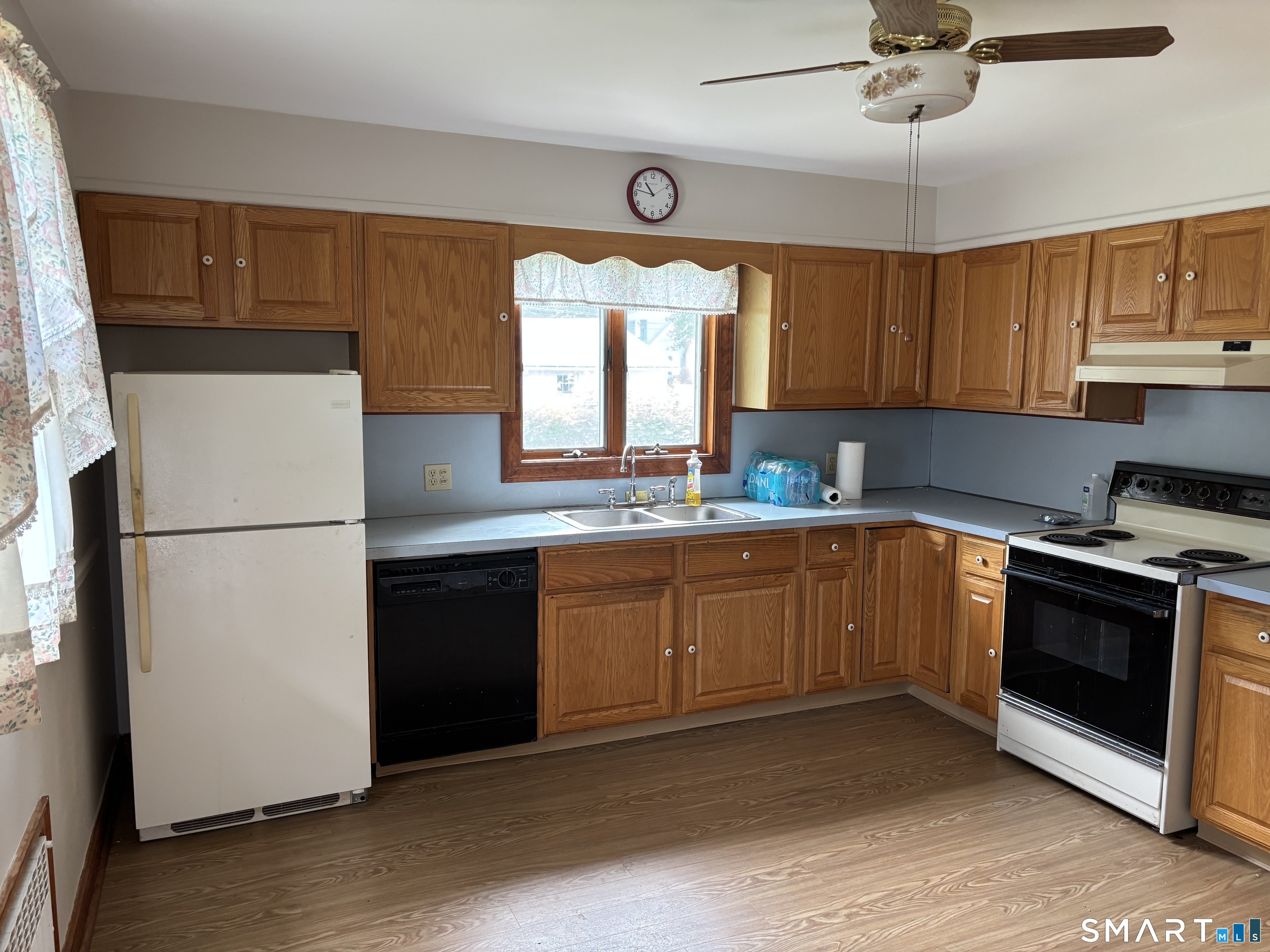 26 Chelton Street Torrington, CT 06790 - Photo 6 of 10