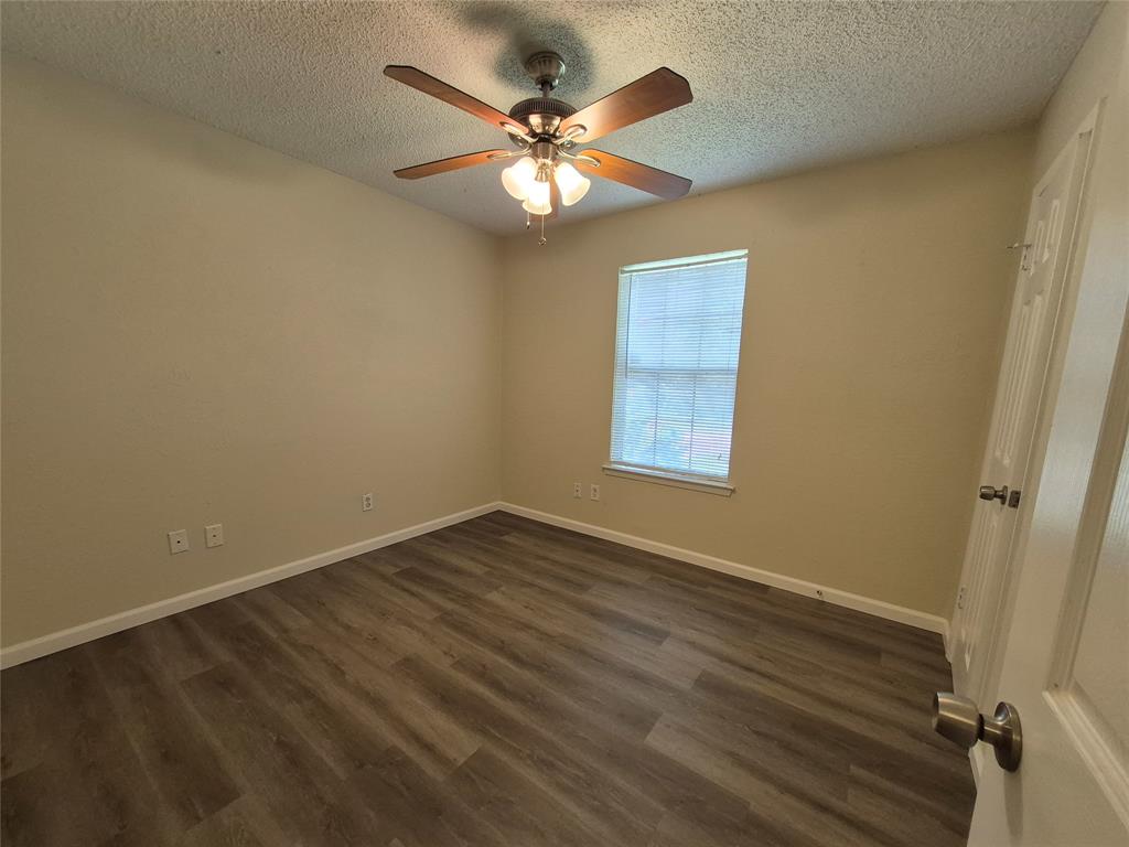 825 Springhill Drive Burleson, TX 76028 - Photo 11 of 22