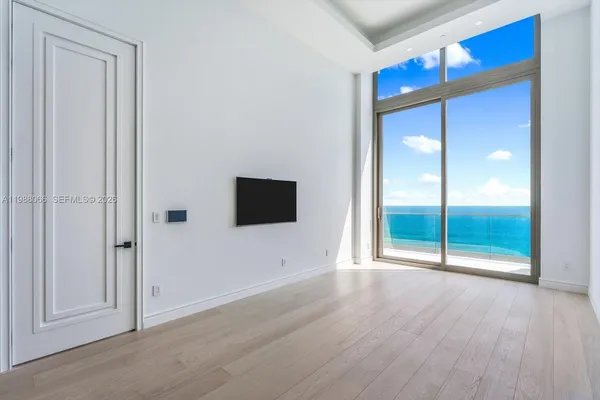 $39,995,000 | 17901 Collins Avenue, Unit PH01, Sunny Isles Beach, FL 33160