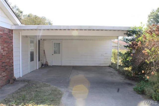 $245,000 | 1101 South Ricky Road, Kennett, MO 63857