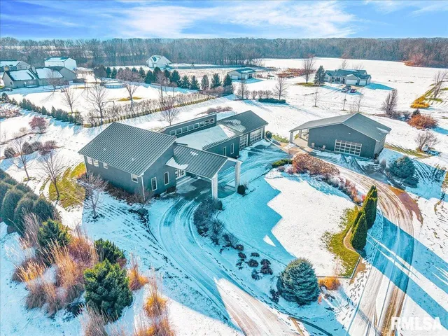 $695,500 | 1733 Lourdes Road, Metamora, IL 61548