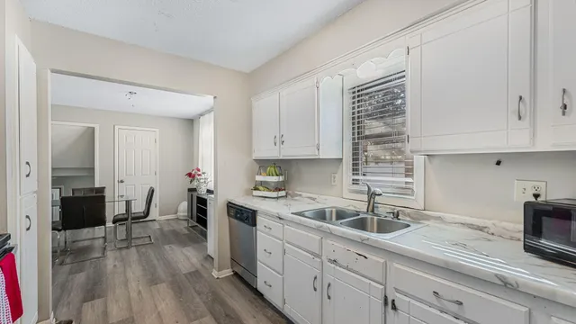 $290,000 | 831 Cummings Lane, St. Cloud, MN 56301