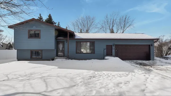 $260,000 | 831 Cummings Lane, St. Cloud, MN 56301
