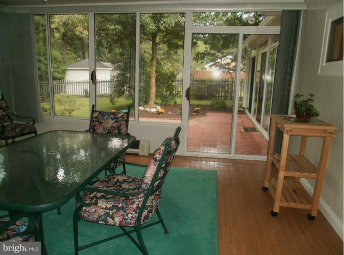 2007 Shenandoah Road Alexandria, VA 22308 - Photo 17 of 30 Sunroom%20out%20to%20patio