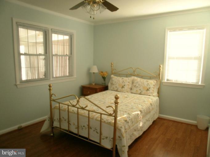 Bedroom (Master)