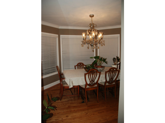 10684 Randy Lane Cupertino, CA 95014 - Photo 10 of 18 Gallery Image 10
