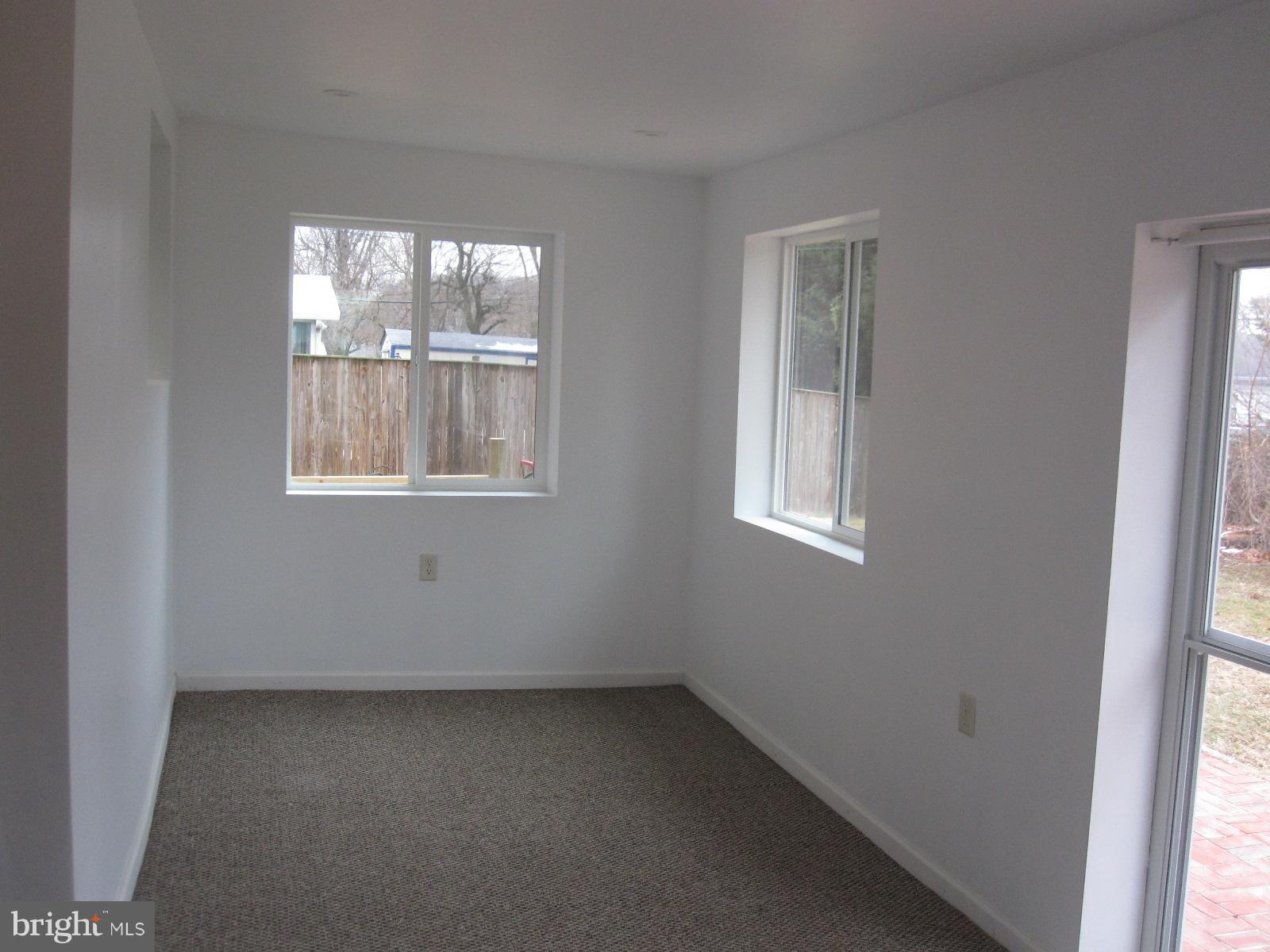 2607 Kings Ridge Road Baltimore, MD 21234 - Photo 21 of 28 Sun Porch