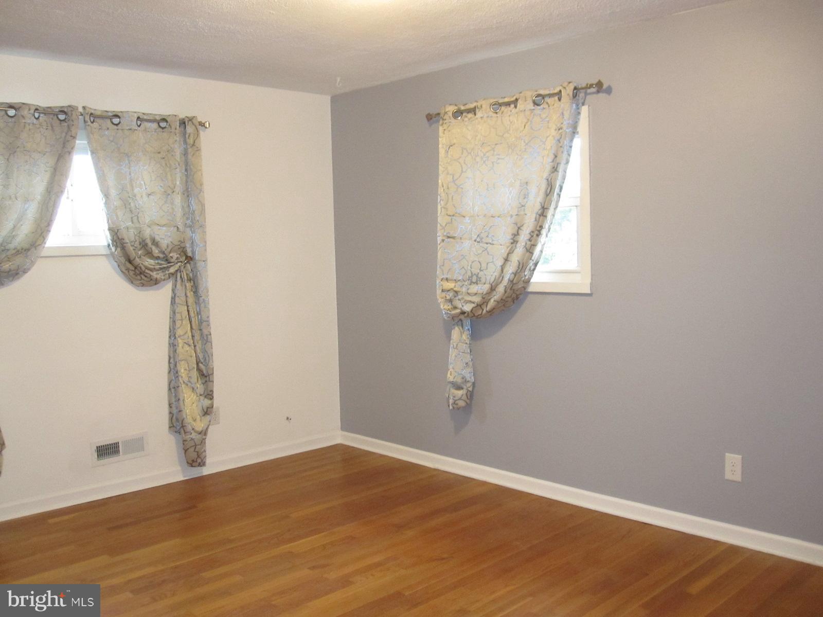 2607 Kings Ridge Road Baltimore, MD 21234 - Photo 10 of 28 Bedroom (Master)