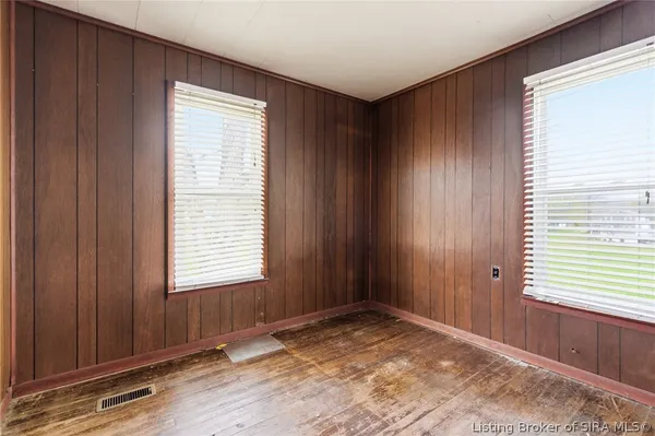 $128,000 | 5090 Main Street Southeast, Elizabeth, IN 47117