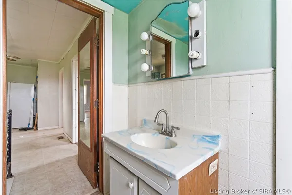 $128,000 | 5090 Main Street Southeast, Elizabeth, IN 47117