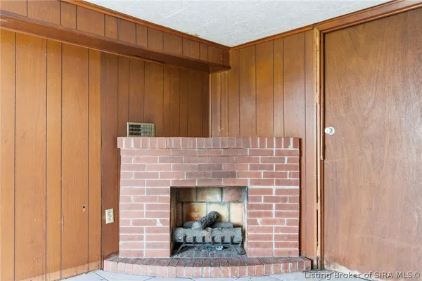 $128,000 | 5090 Main Street Southeast, Elizabeth, IN 47117