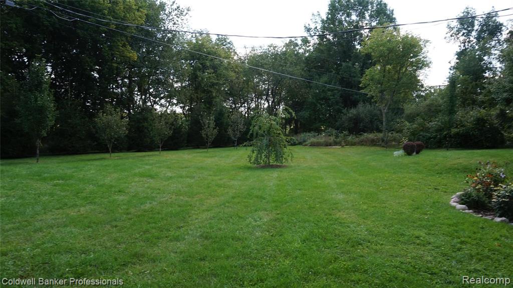 8910 Fish Lake Road Holly, MI 48442 - Photo 13 of 42