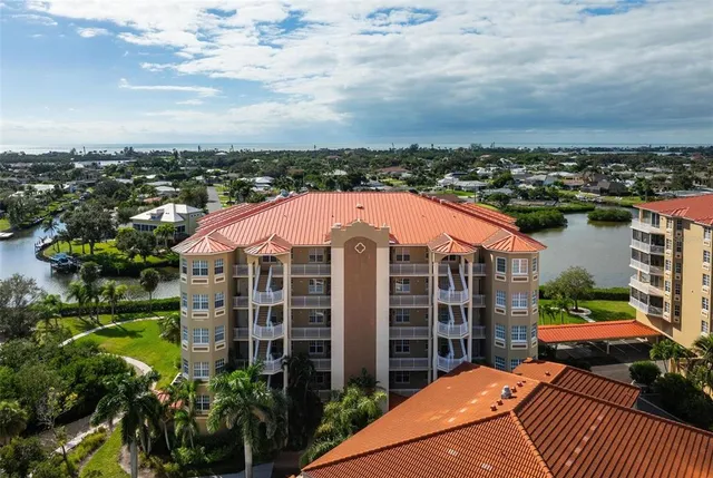 $970,000 | 6100 Jessie Harbor Drive, Unit 202, Osprey, FL 34229