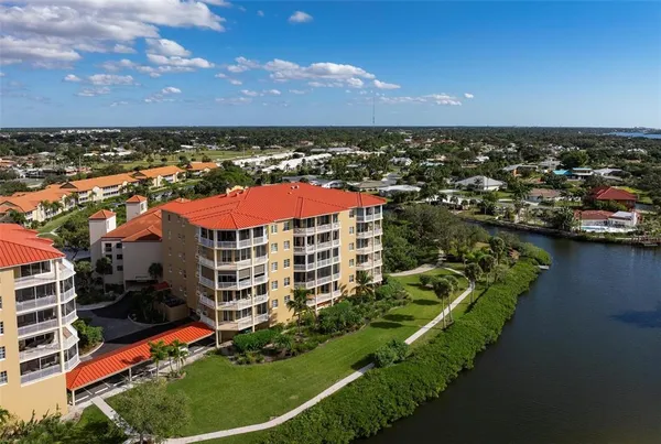 $949,000 | 6100 Jessie Harbor Drive, Unit 202, Osprey, FL 34229