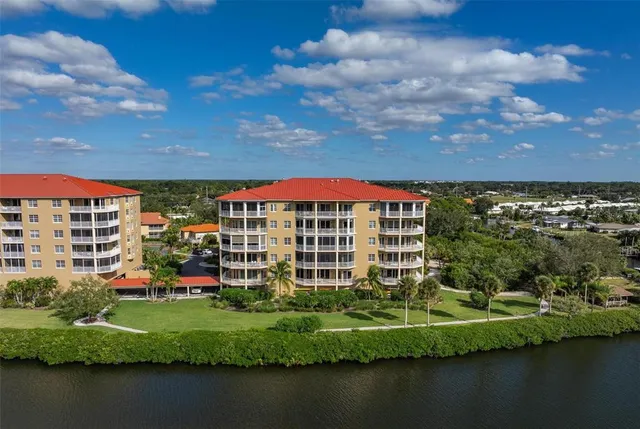 $970,000 | 6100 Jessie Harbor Drive, Unit 202, Osprey, FL 34229