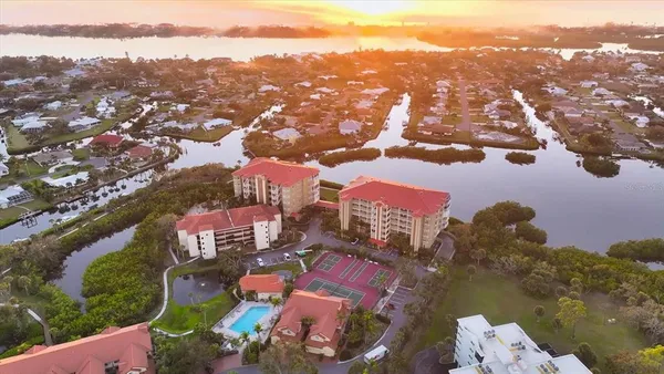 $949,000 | 6100 Jessie Harbor Drive, Unit 202, Osprey, FL 34229