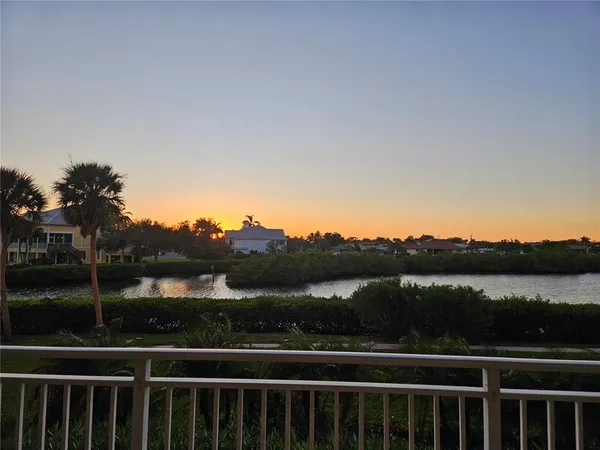 $949,000 | 6100 Jessie Harbor Drive, Unit 202, Osprey, FL 34229