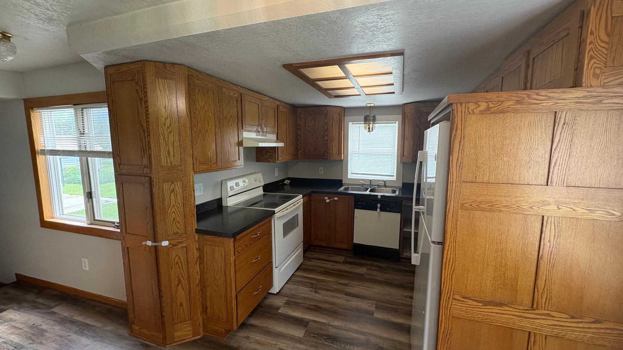 907 2nd Avenue Northwest Faribault, MN 55021 - Photo 10 of 18