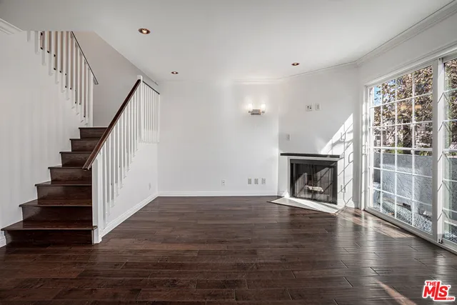 $575,000 | 15002 West Magnolia Boulevard, Unit 4, Sherman Oaks, CA 91403