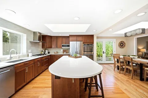 $2,280,000 | 6270 Tweedholm Court, San Jose, CA 95120