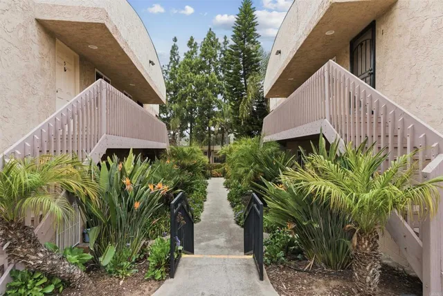 $399,000 | 9860 Dale Avenue, Unit D7, Spring Valley, CA 91977