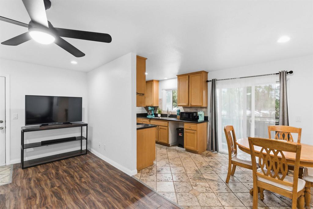 9860 Dale Avenue, Unit D7 Spring Valley, CA 91977 - Photo 4 of 26