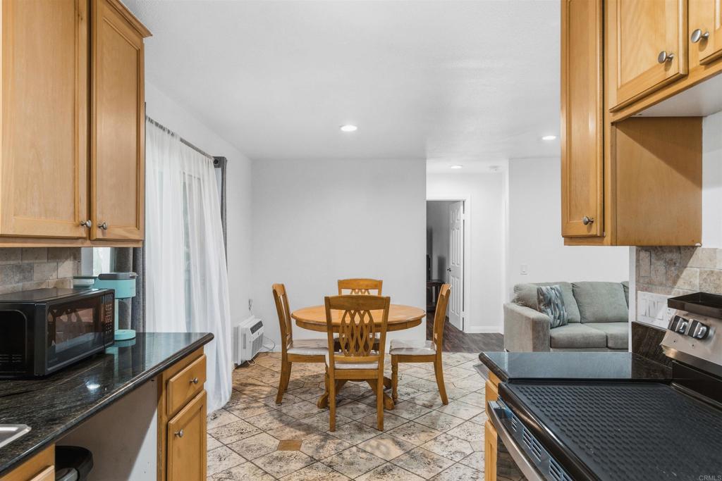 9860 Dale Avenue, Unit D7 Spring Valley, CA 91977 - Photo 7 of 26