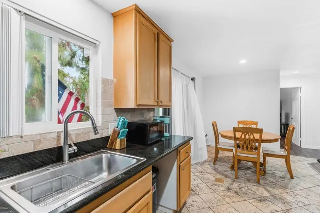 $399,000 | 9860 Dale Avenue, Unit D7, Spring Valley, CA 91977