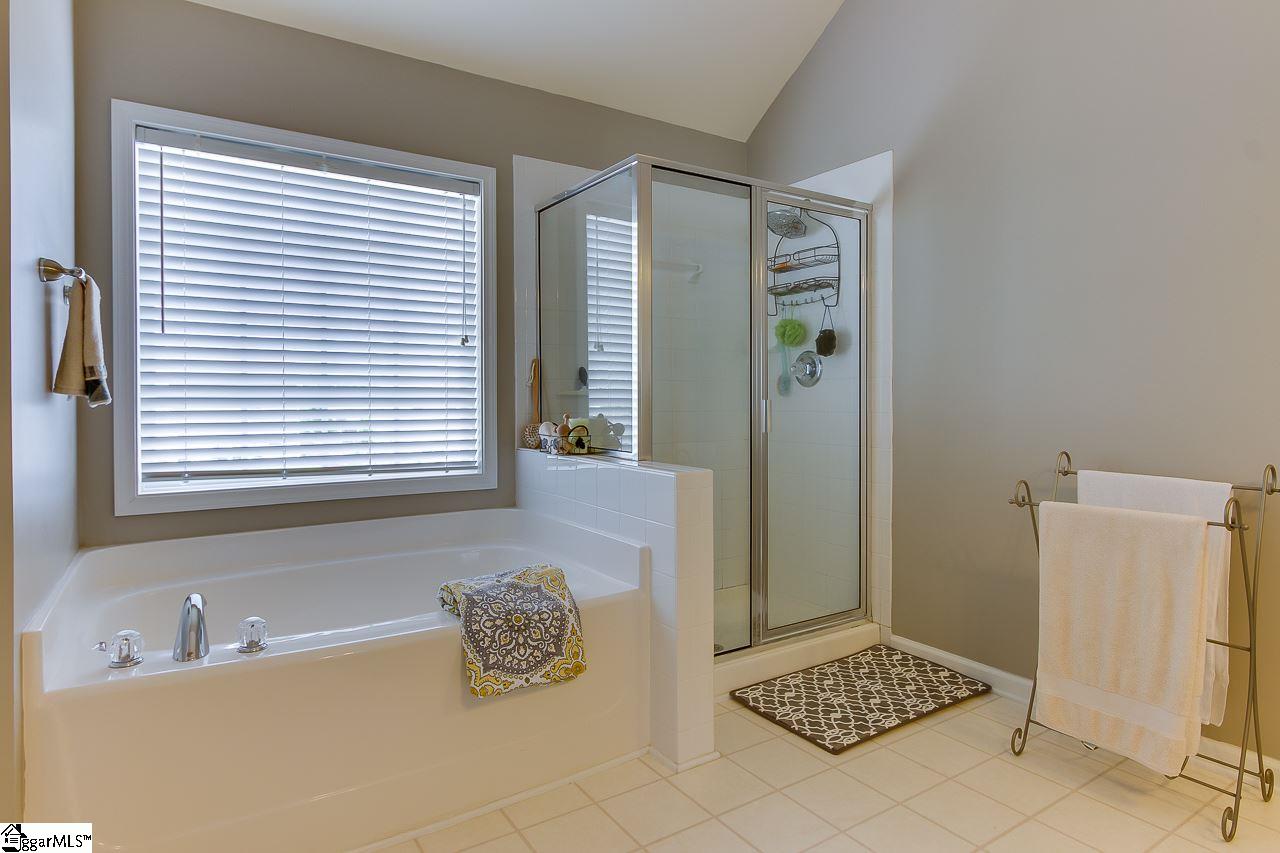 4 Springleaf Court Simpsonville, SC 29681 - Photo 22 of 34 Gallery Image 22