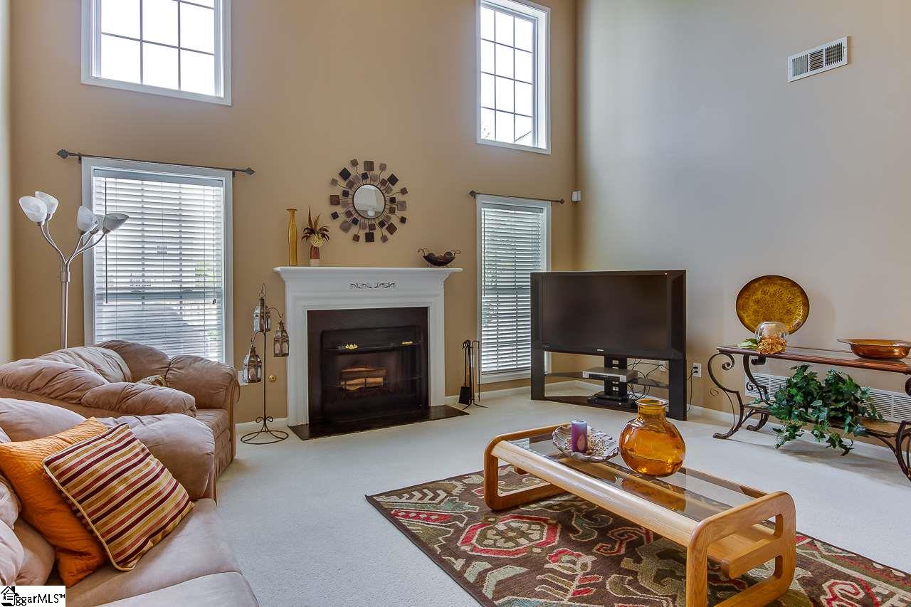 4 Springleaf Court Simpsonville, SC 29681 - Photo 8 of 34 Gallery Image 8