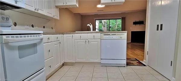 $179,900 | 203 Lamplighter Circle, Winston-Salem, NC 27104