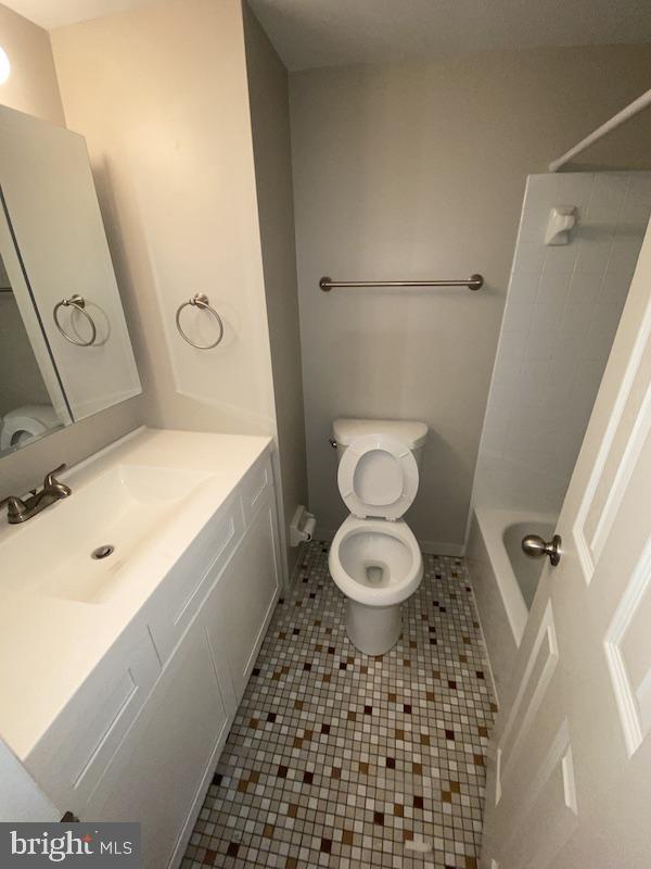 9570 State Rd., Unit 41B Philadelphia, PA 19114 - Photo 10 of 18 Gallery Image 10