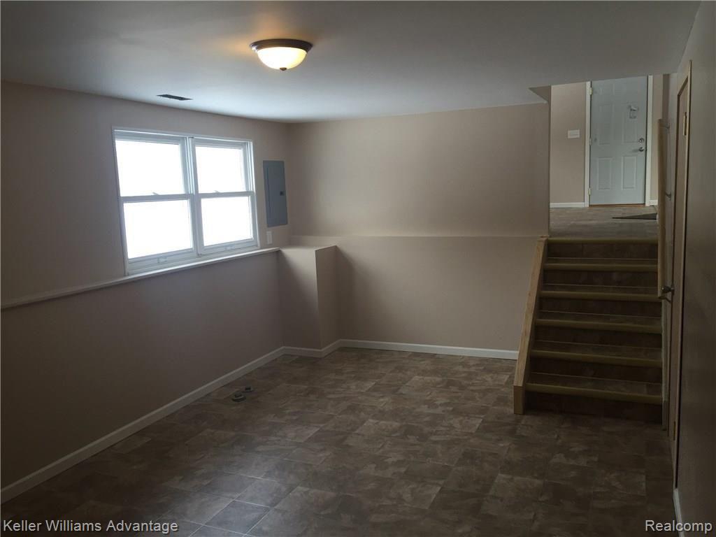 3574 Irene Street Inkster, MI 48141 - Photo 8 of 11 3574 Irene 143.JPG