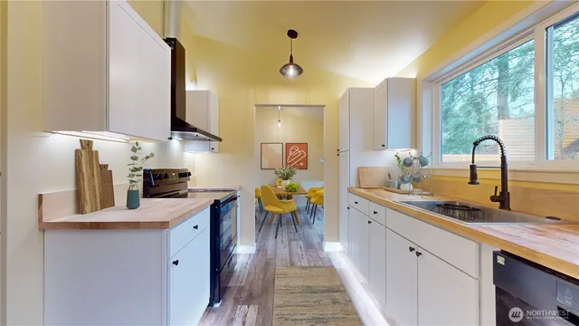 $800,000 | 21246 15th Avenue South, Des Moines, WA 98198