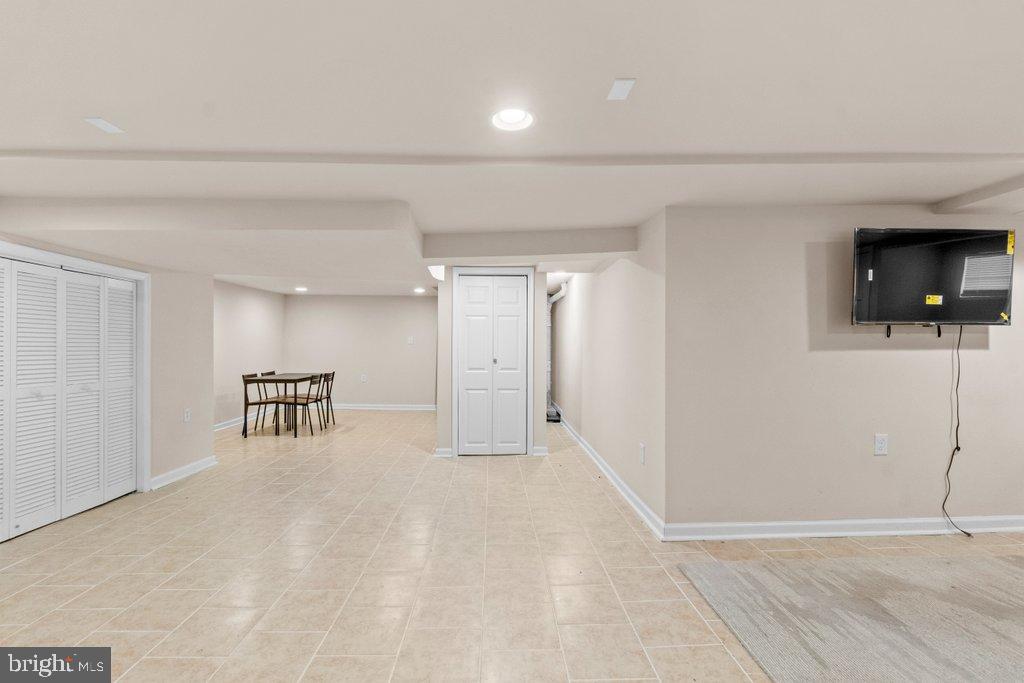 4919 Harford Road Baltimore, MD 21214 - Photo 47 of 48 a view of empty room