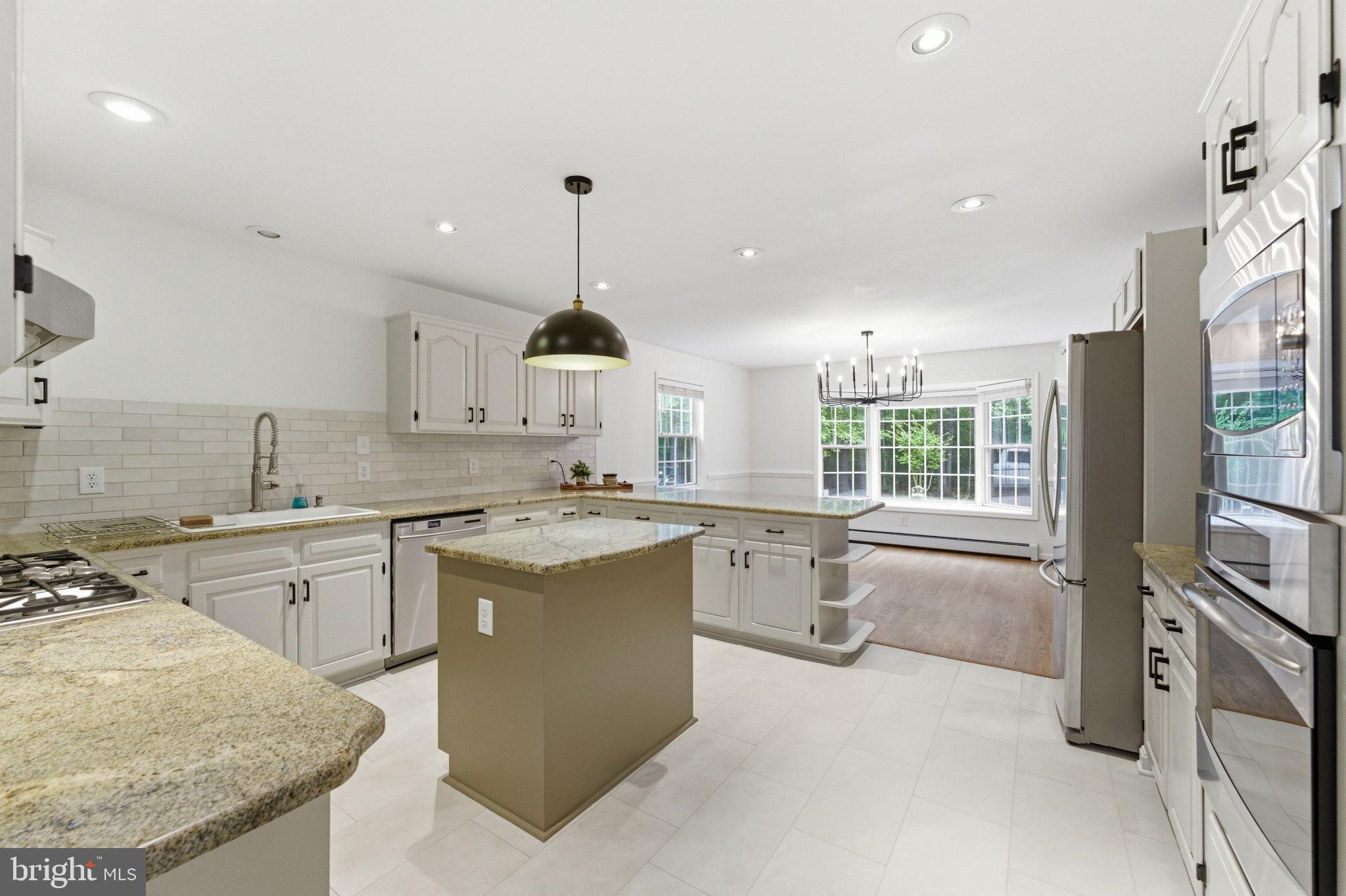 6040 Southgate Farm Road Indian Head, MD 20640 - Photo 19 of 94 Bright and airy modern kitchen space.