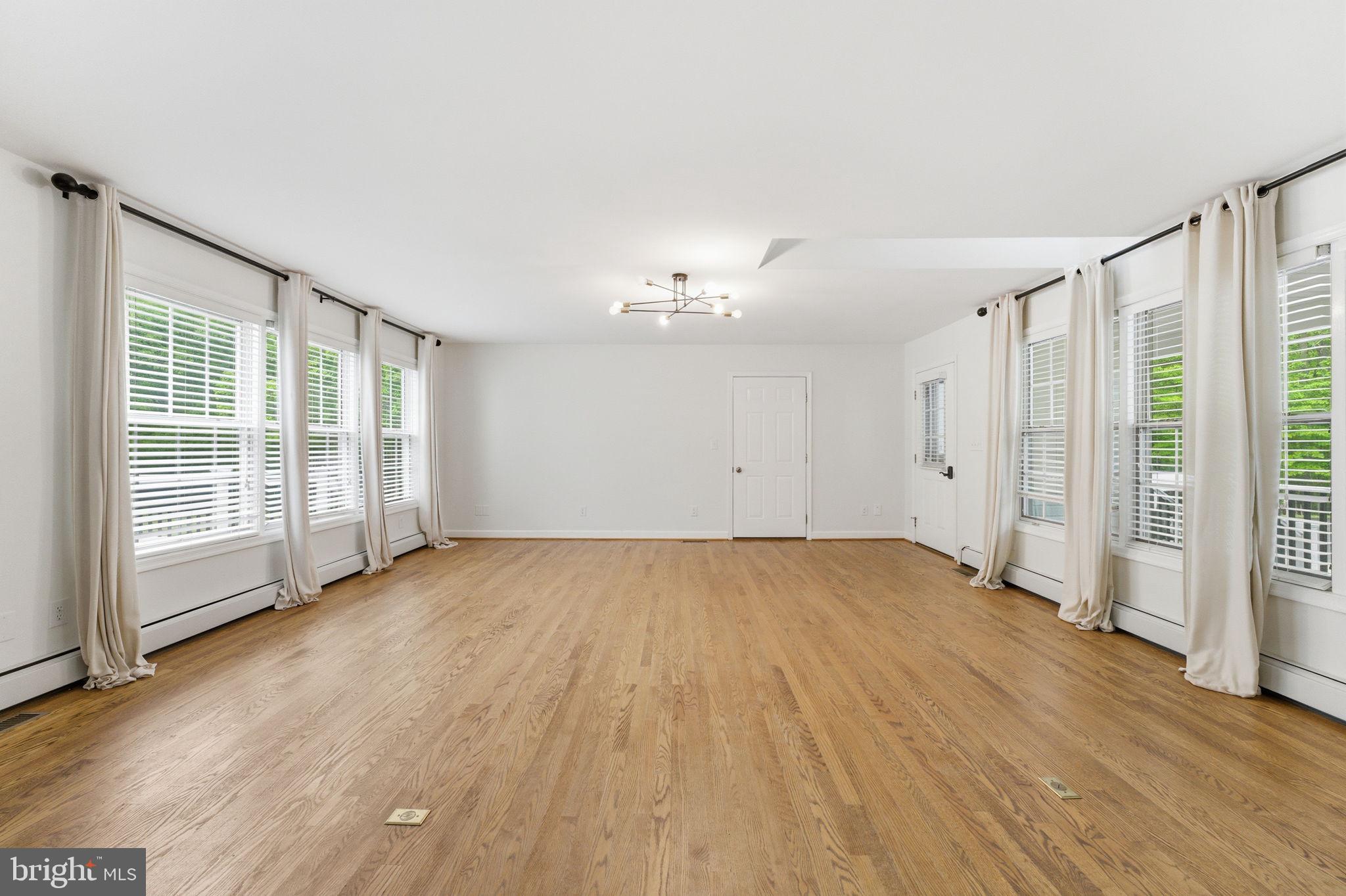 6040 Southgate Farm Road Indian Head, MD 20640 - Photo 27 of 94 Spacious room with natural light.